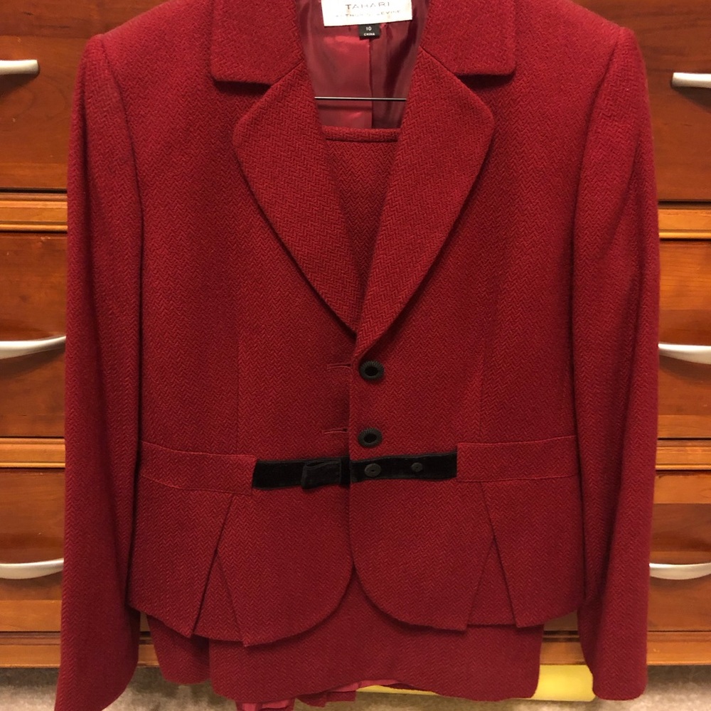Suit